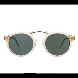 Illesteva Sullivan Sunglasses in Champagne & Olive. One size.
